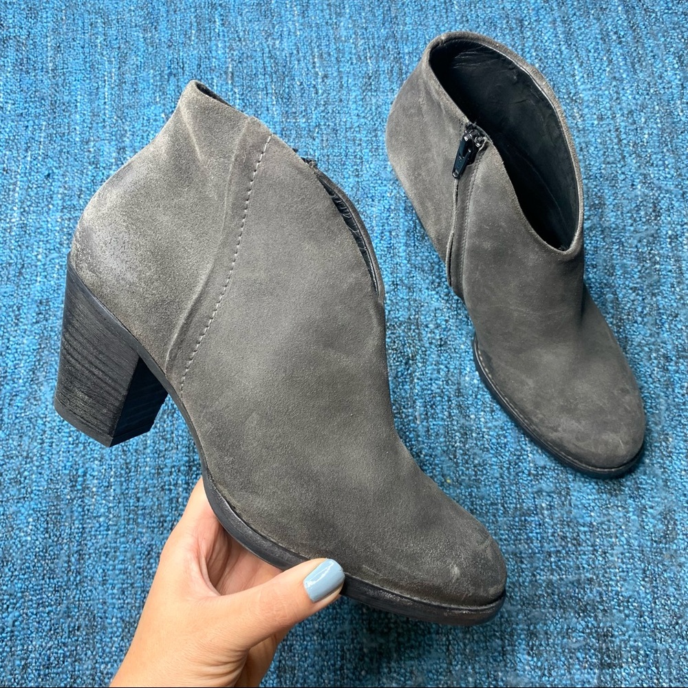 Paul Green Delgado Distressed Leather Ankle Bootie UK 5 or US Women's 7.5 Boots